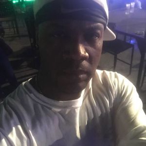 Meet your Posher, Derwin